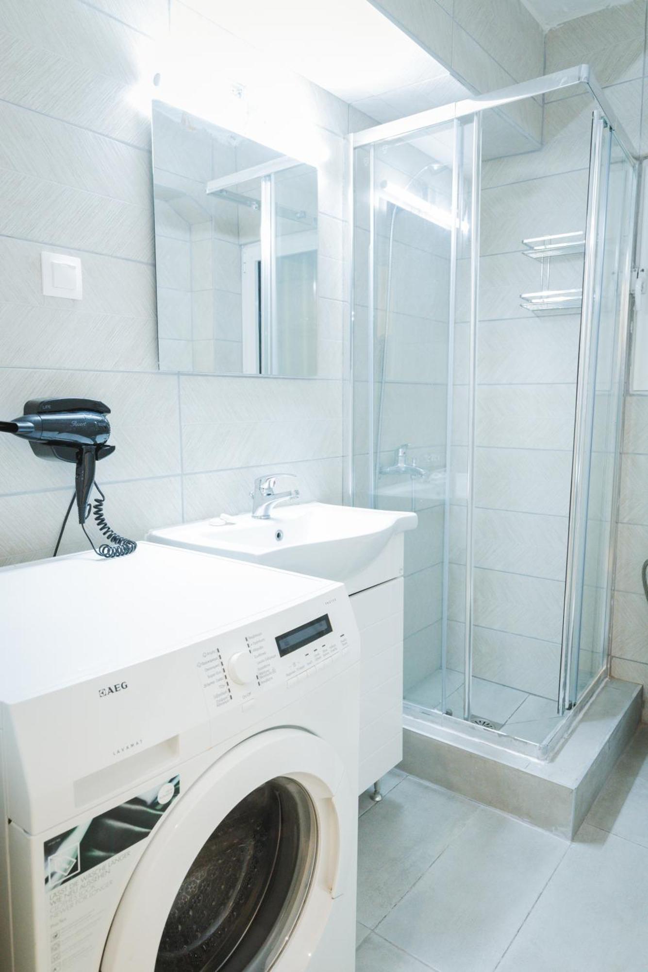 Stylish Apt W Jacuzzi, 5 Min To White Tower Thessalonique Extérieur photo
